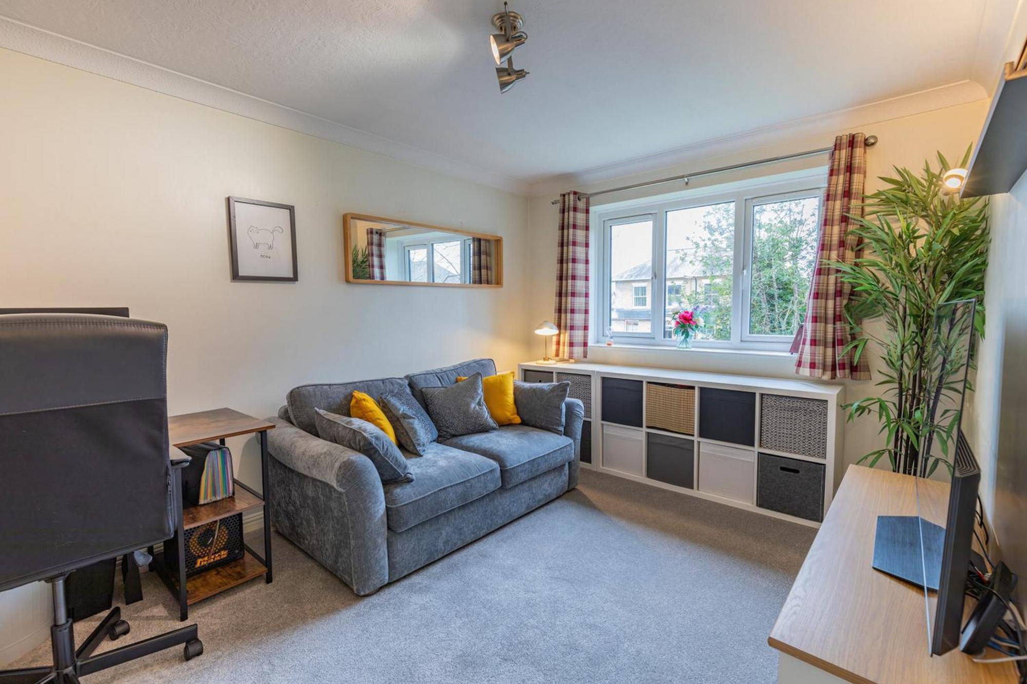 Apartment Chic Flat In Woolston: Nr Centre Southampton