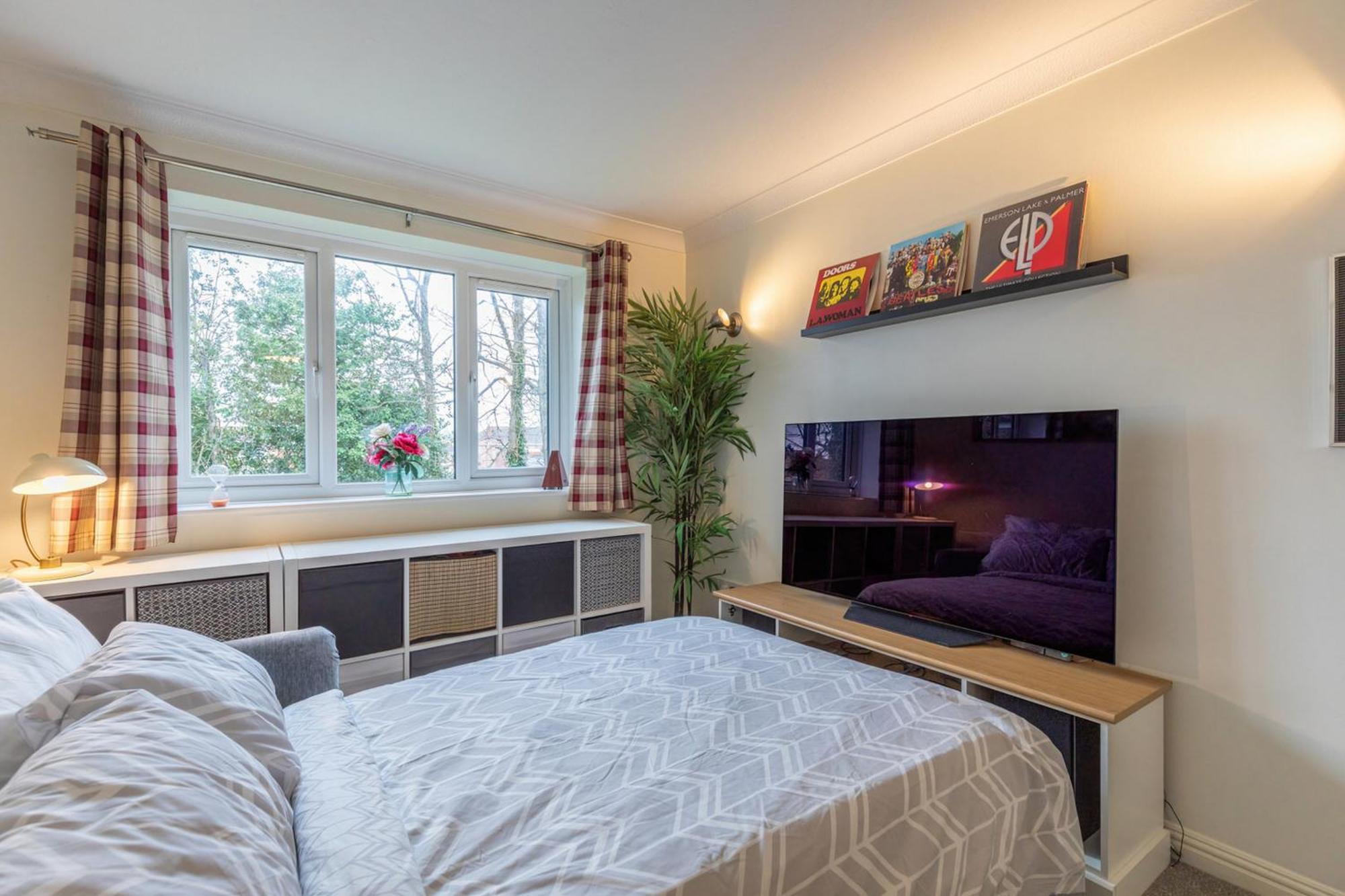 Apartment Chic Flat In Woolston: Nr Centre *